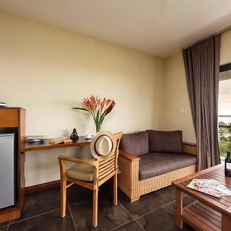 Happy Days Guest House Le Morne Exteriör bild