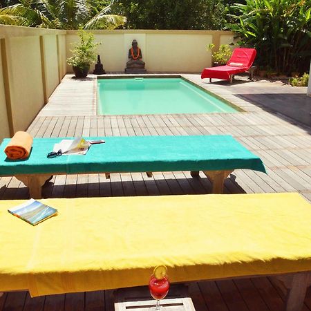 Happy Days Guest House Le Morne Exteriör bild