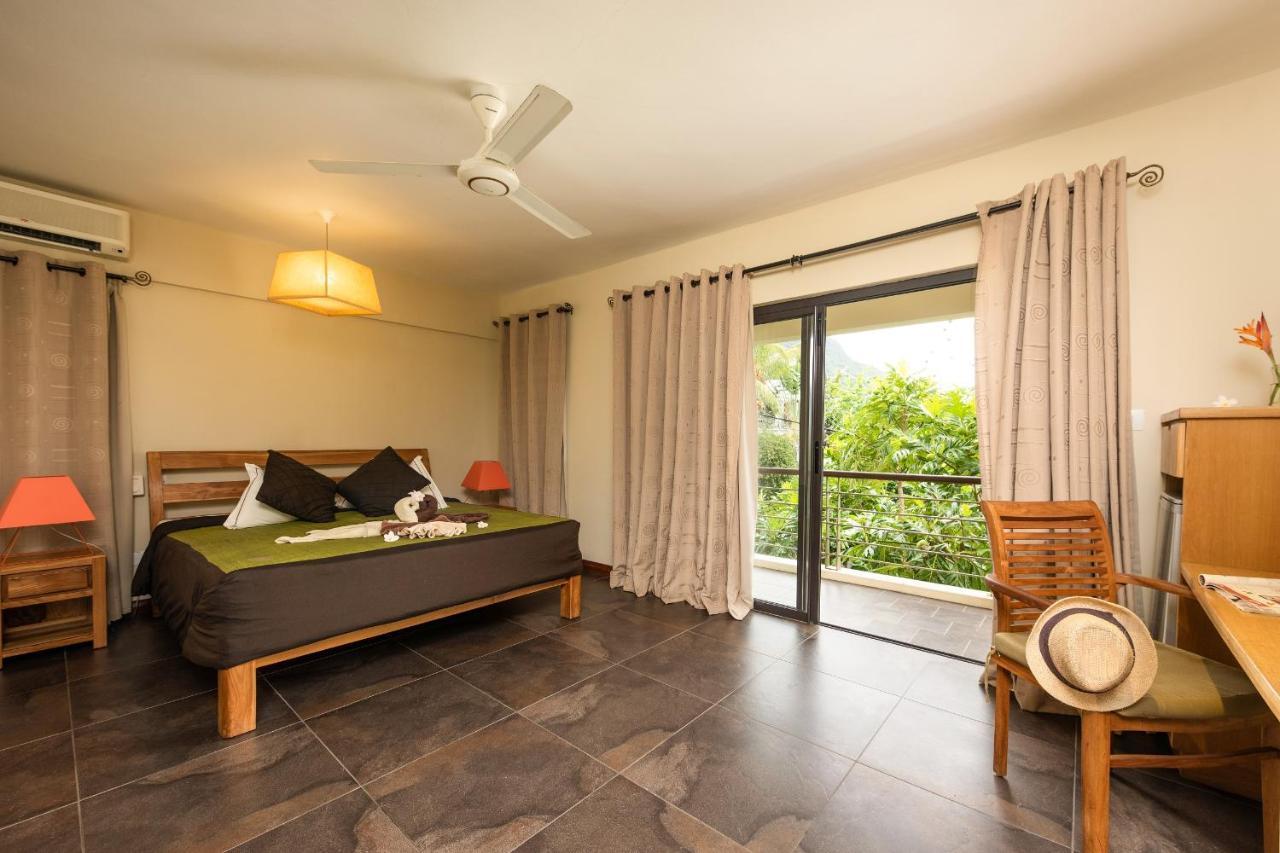Happy Days Guest House Le Morne Exteriör bild
