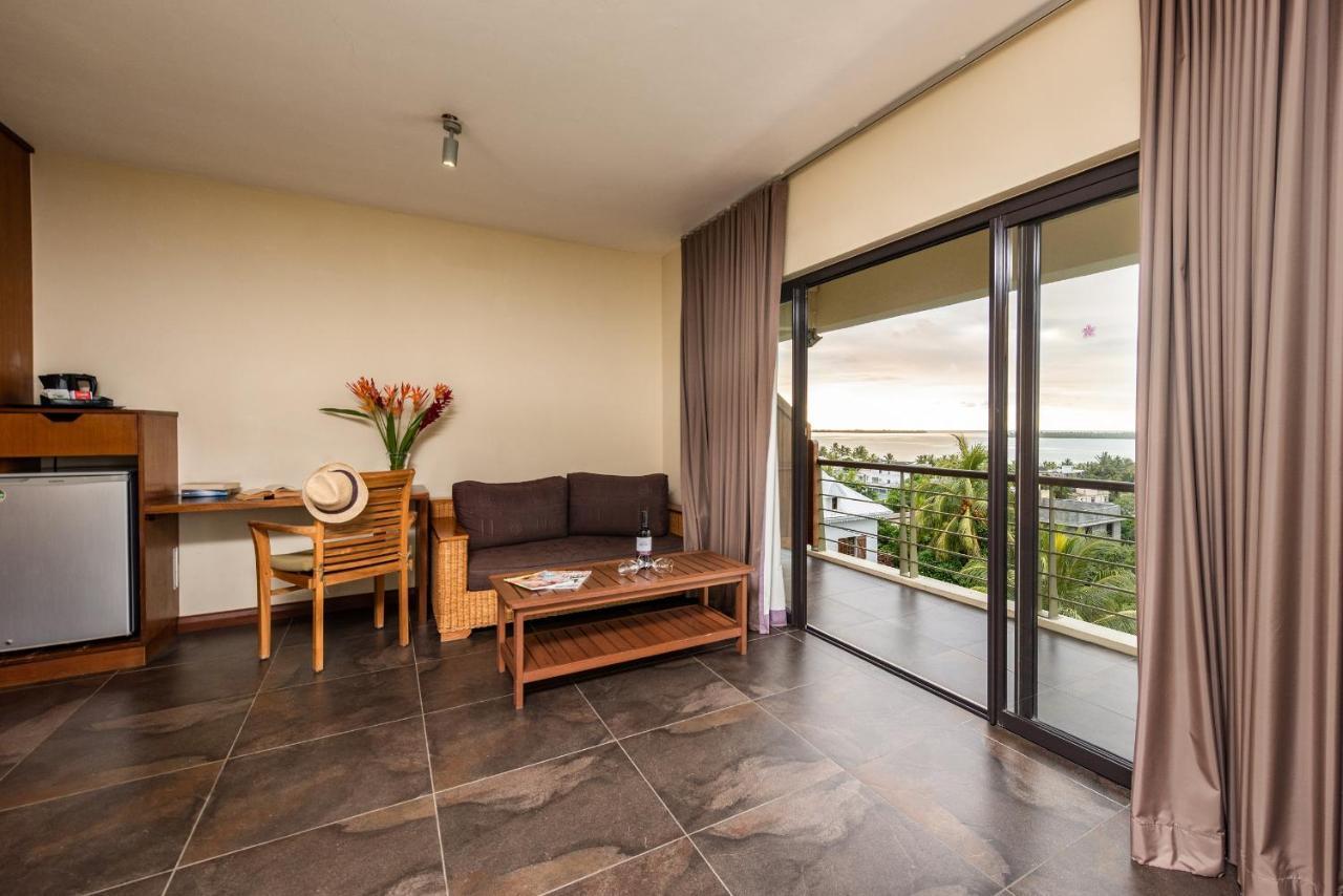 Happy Days Guest House Le Morne Exteriör bild